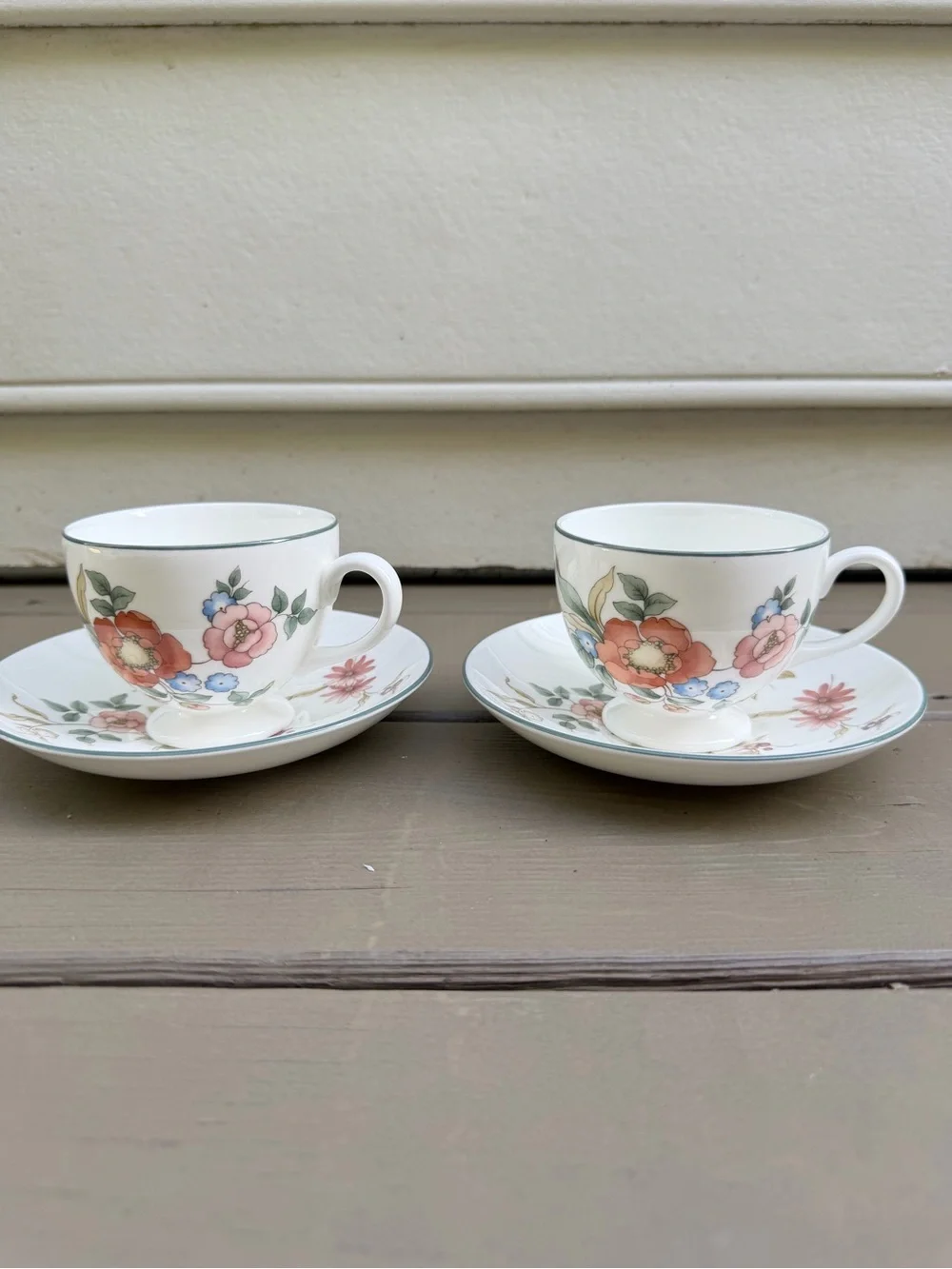 2 X Wedgewood Philippa Floral Porcelain Bone China Teacup and Saucer Set